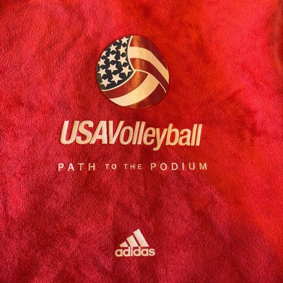 USA Volleyball Adidas Red 12" x 12" Backpack Towel - Picture 2 of 2
